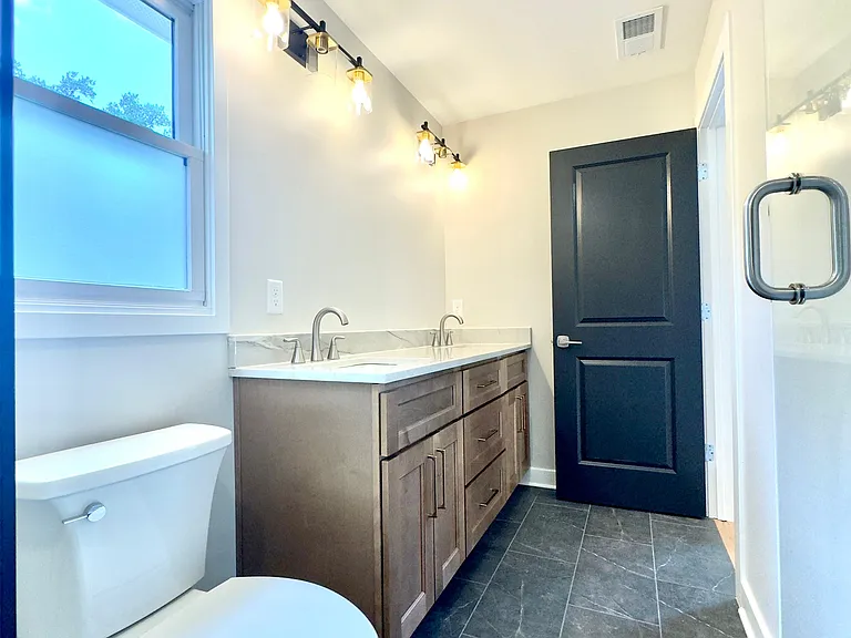 4342 Hilldale Ave — Photo 9