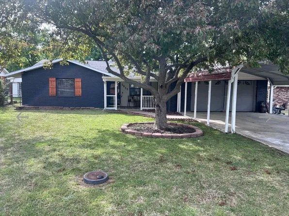 1917 Green Meadows Dr, McAlester, OK 74501