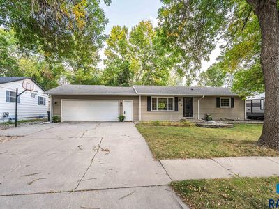 3808 S Morrow Dr, Sioux Falls, SD, 57106