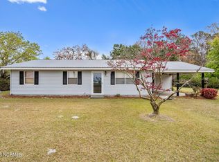 315 Batchelor Bay Rd, Wallace, NC 28466