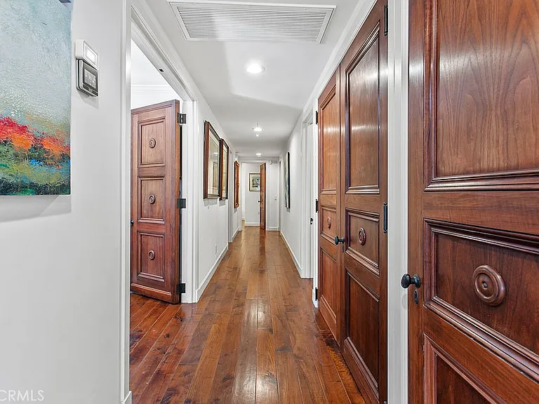 1010 Emerald Bay — Photo 43
