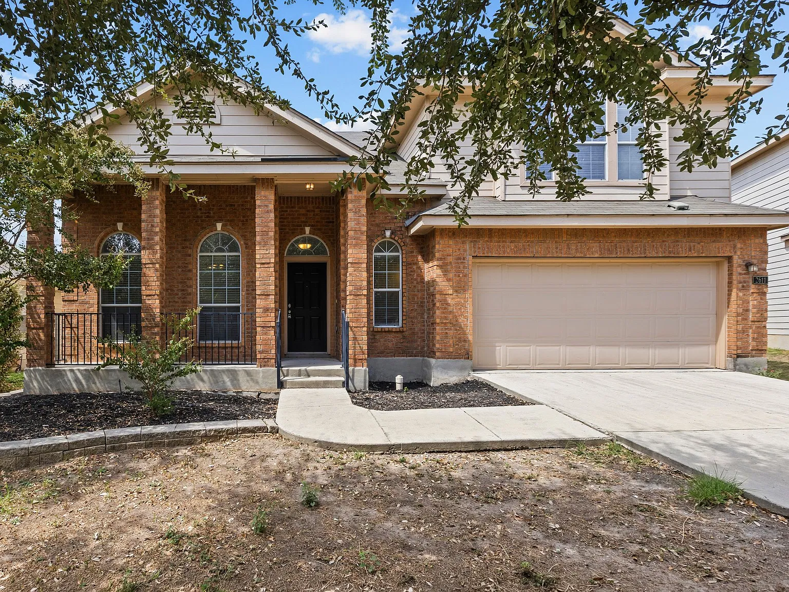 4 bed, 3.5 bath, 3007 sqft, $2,340 — Photo 1