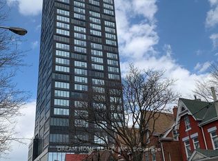 203 College St #3007, Toronto, ON M5T 0C8