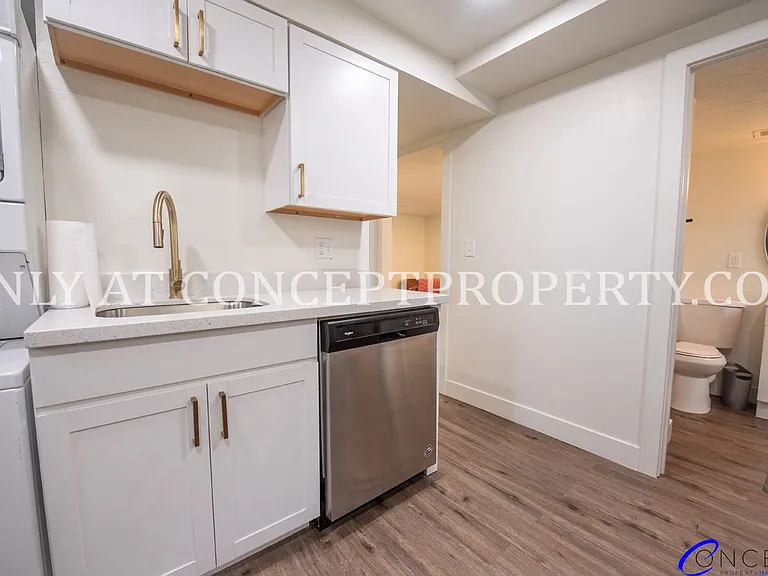 285 E Whitlock Ave — Photo 38