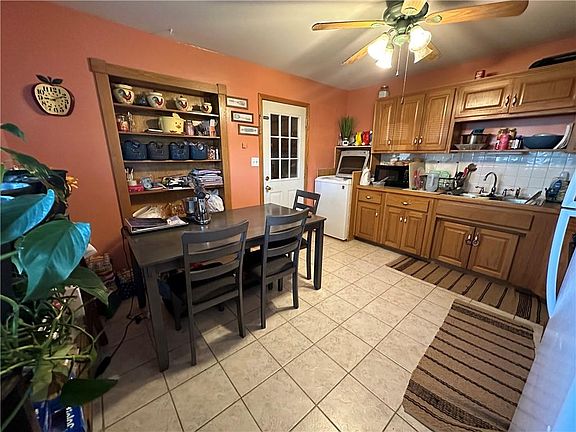 4th image of 3302 Iroquois Ln