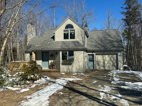 5003 Winter St, Carrabassett Valley, ME 04947
