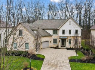 4380 Village Club Dr, Powell, OH 43065