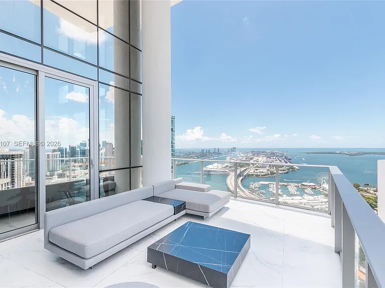 851 NE 1st Ave #Penthouse 4611-4611 — Photo 48