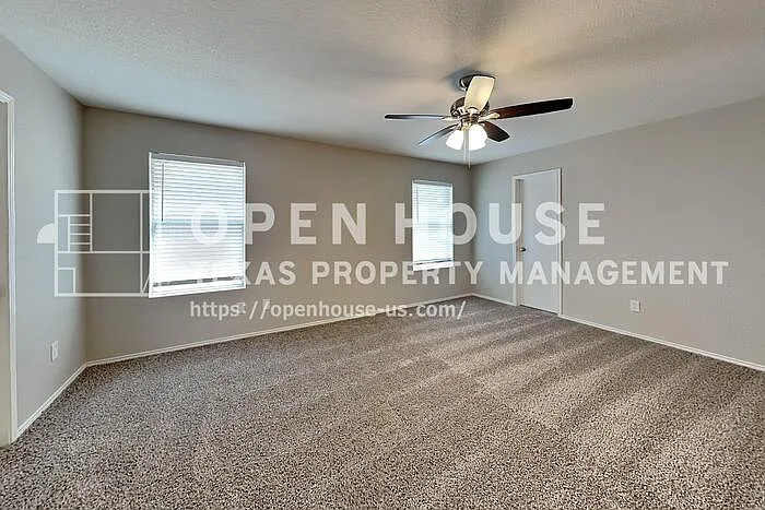 6701 Meadow Way Ln — Photo 7