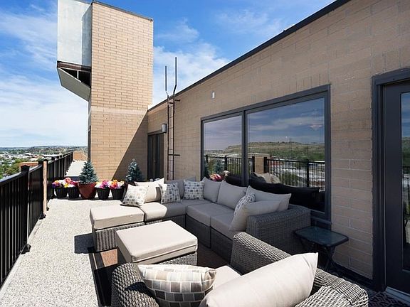 2nd image of 300 N 25th St #Penthouse 2