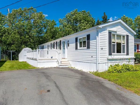 38 That St, Porters Lake, NS B3E 1H3