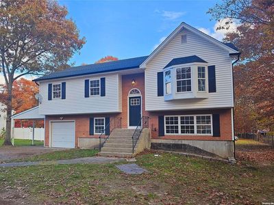 73 Wilson Avenue, Medford, NY, 11763