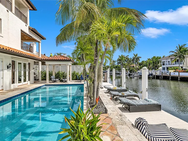 625 Poinciana Dr — Photo 5