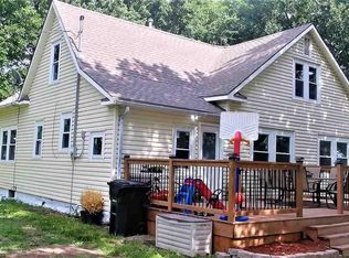 226 W 3rd St, Lebo, KS 66856