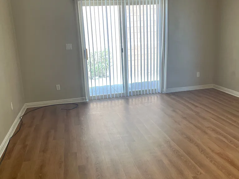 346 Tuscany Cir — Photo 4