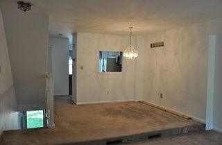2nd image of 9 Ridge Blvd