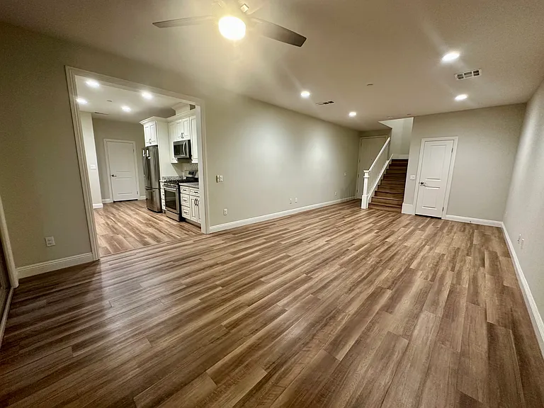14950 Texaco Ave — Photo 2