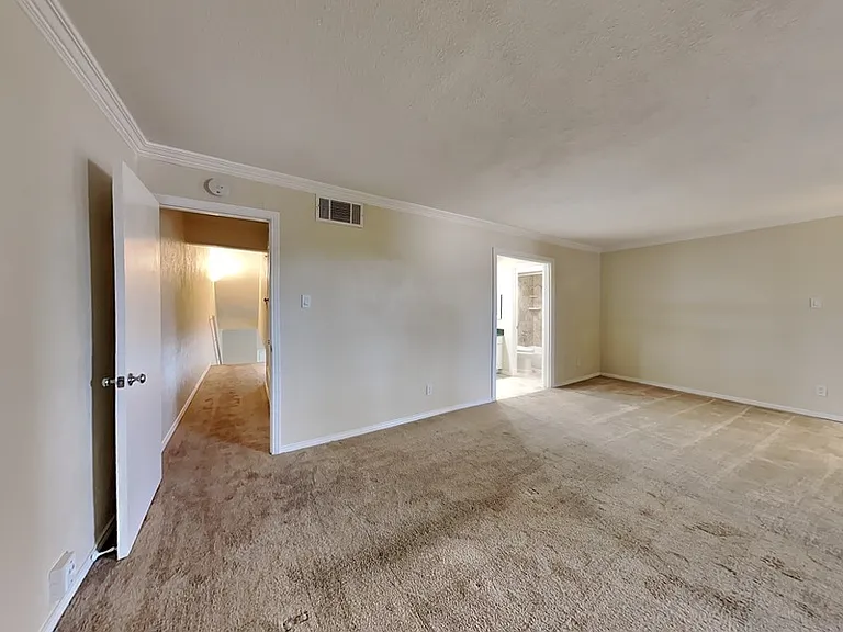 2907 Shelby Ave — Photo 6