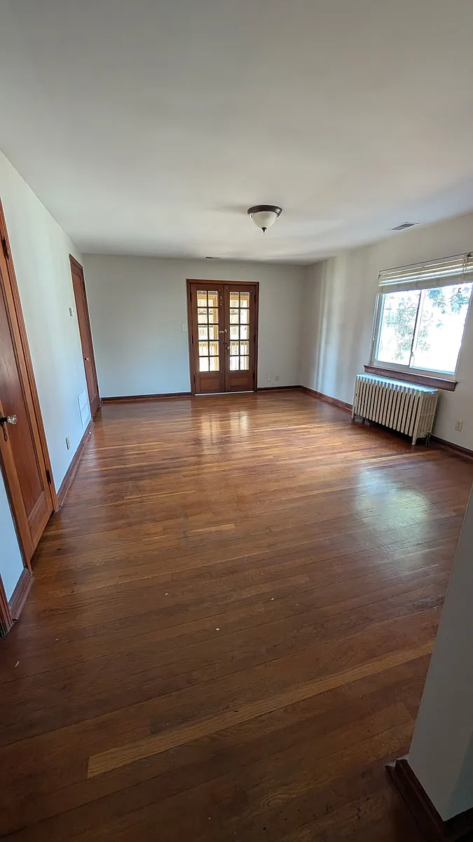 Building Photo - 512 S Lincoln Park Dr