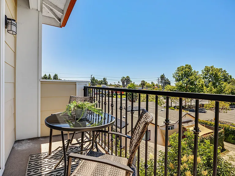 3816 Pioneer Ter — Photo 13