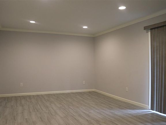5th image of 12633 Memorial Dr #4/25