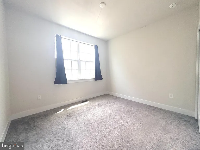 135 Annapolis St — Photo 15