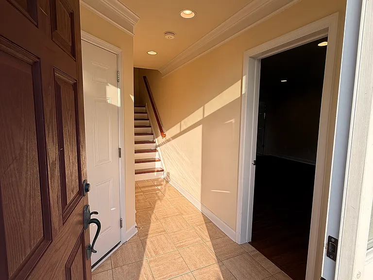 6257 Casdin Dr — Photo 4