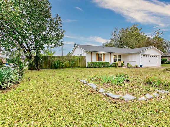 2nd image of 2700 Shawn Dr