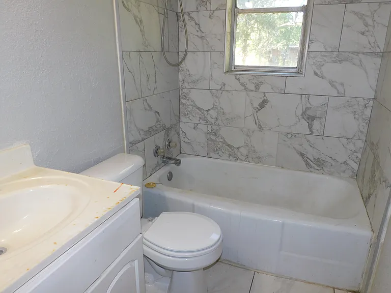 NW 81st St — Photo 7