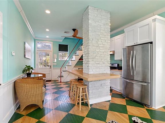 5th image of 8512 Freret St