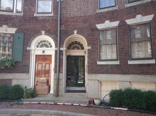8 W Hill Pl APT 4, Boston, MA 02114