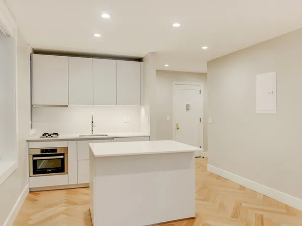 220 West 24th Street image 1 of 6