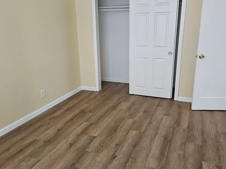 5319 Gordon Dr — Photo 6
