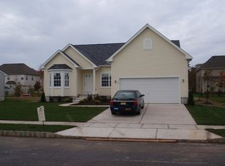115 W Kennedy Dr, Egg Harbor Township, NJ 08234