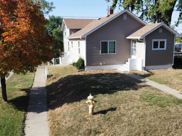 2458 Shields Ave, Sioux City, IA 51106