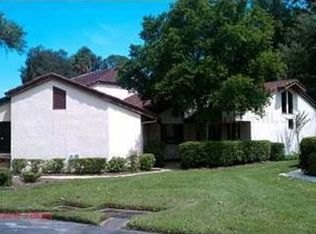 401 Clusterwood Dr, Yalaha, FL 34797