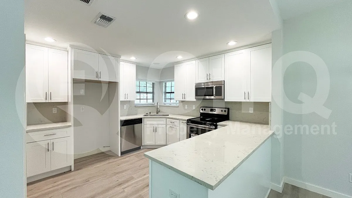 3 bed, 2.0 bath, 1892 sqft, $2,699 — Photo 4