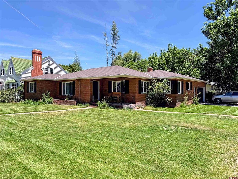 1st image of 222 La Veta Avenue