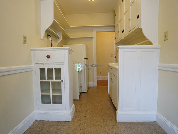 5th image of 185 Chestnut Hill Ave #94f8eccb6