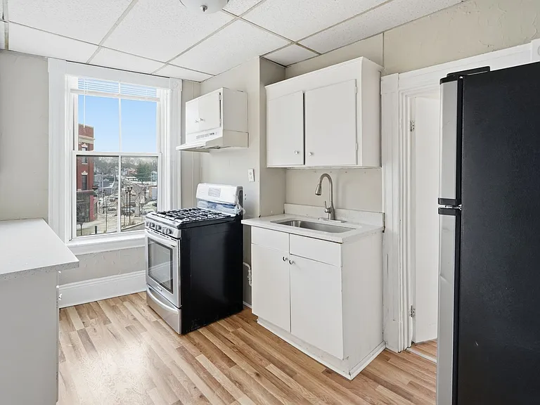 20-24 Main St #1 — Photo 3
