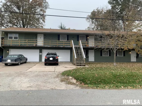 121 2nd St E, Andalusia, IL 61232