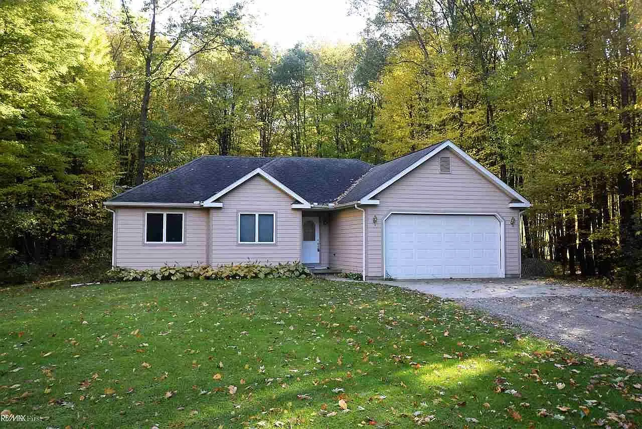 6075 High Rd photo 1