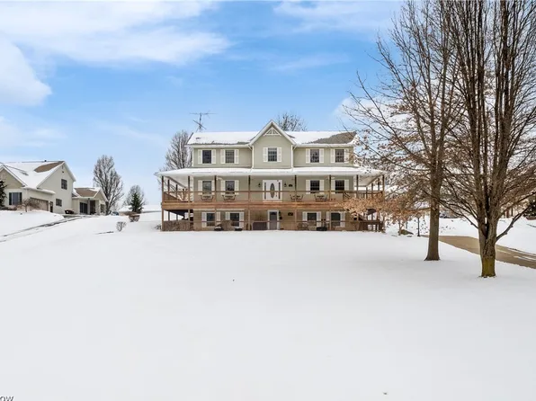 11327 Wright Rd NW, Uniontown, OH 44685