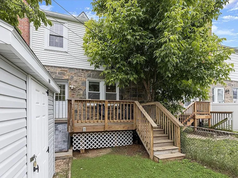 8 Enjay Ave — Photo 43
