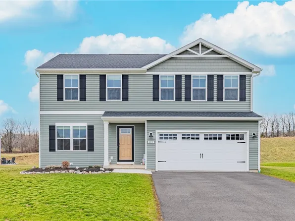 3371 Verbena Ln, Walworth, NY 14568