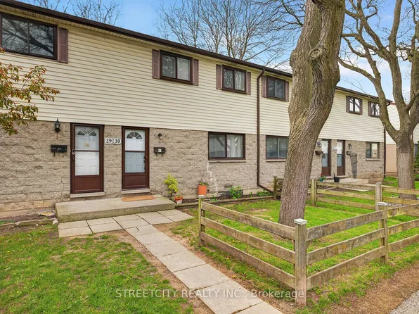 825 Dundalk Dr #30, London, ON N6C 3V6
