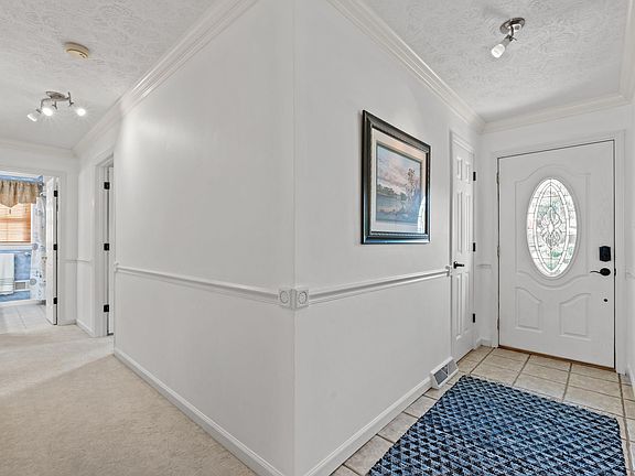 4th image of 7608 Glenwood Dr.