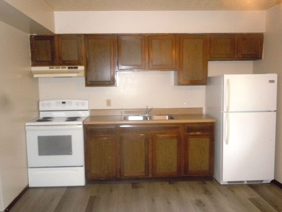 4th image of 724 Patty Dr APT D