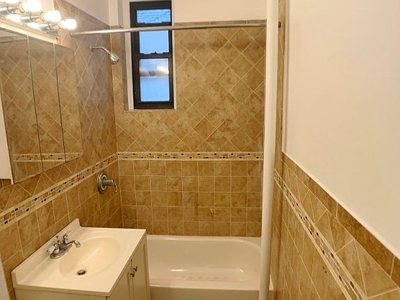 5th image of 21-16 35th St #1S