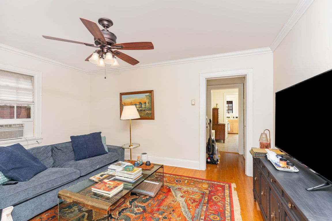 next background image